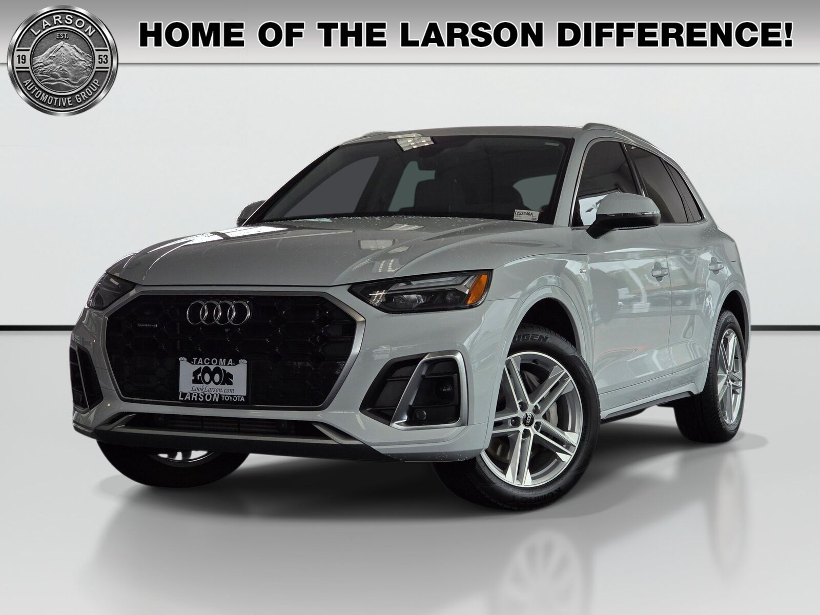 2024 AUDI Q5 e