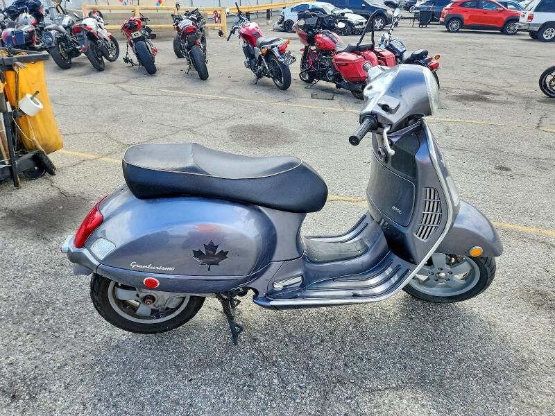 2004 PIAGGIO AND VESPA GT 200
