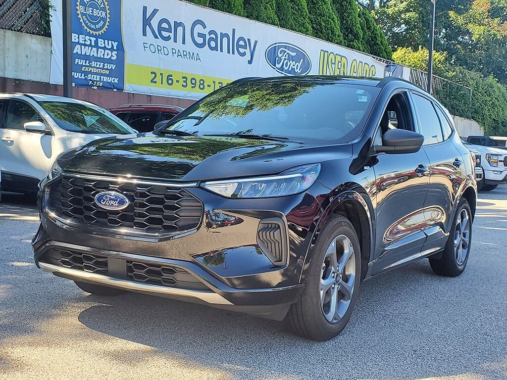 2023 FORD Escape