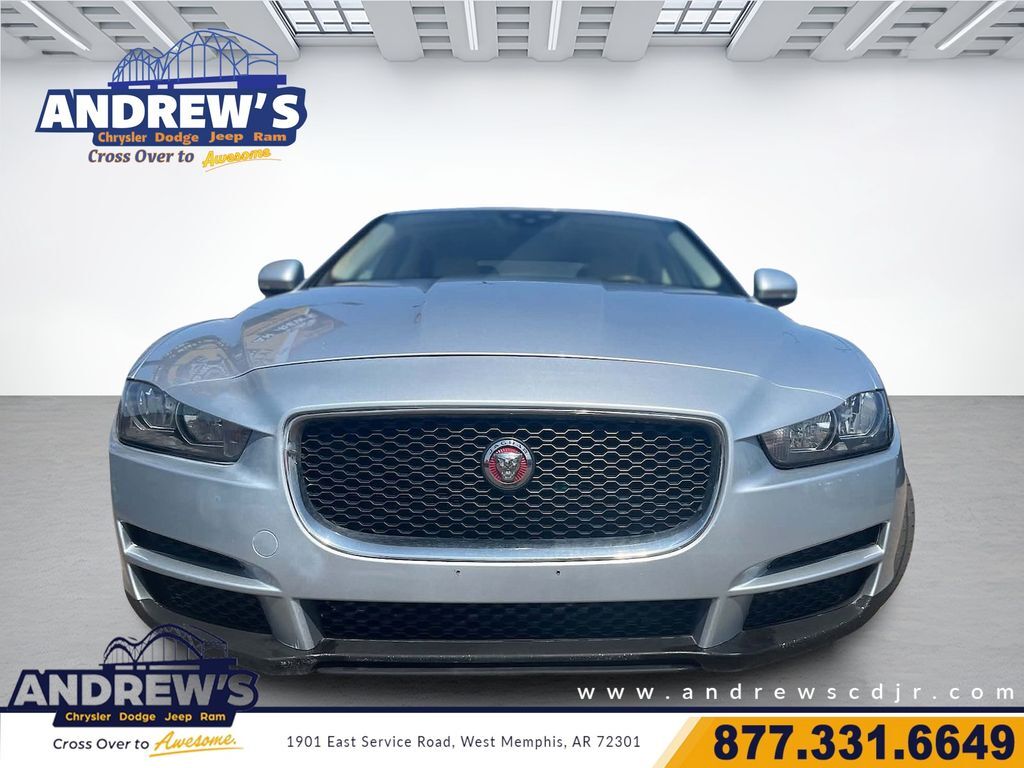2019 JAGUAR XE