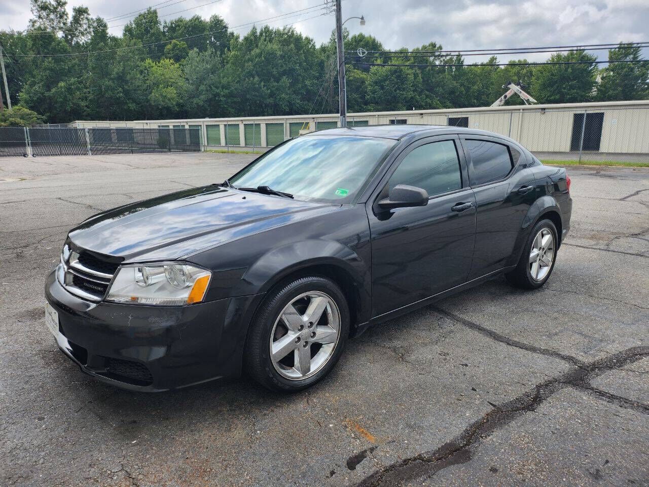 2013 DODGE Avenger
