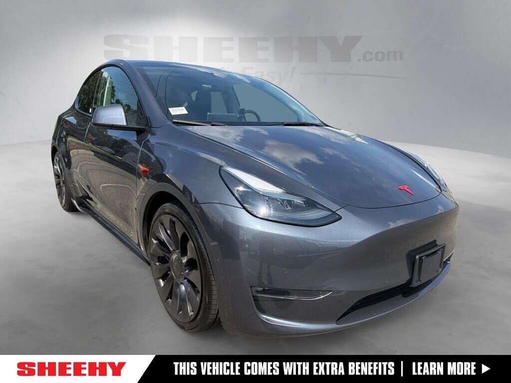 2022 TESLA Model Y