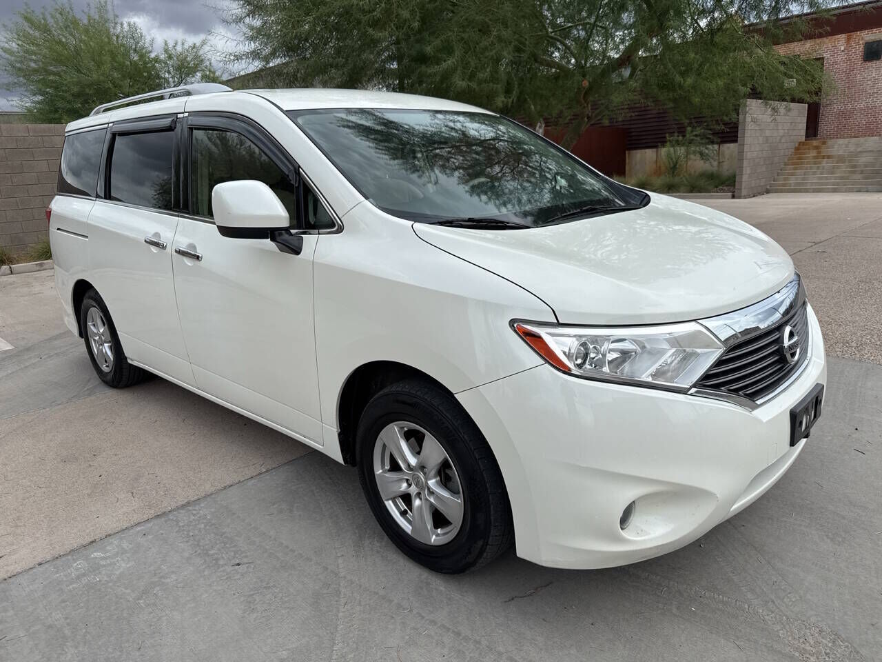 2017 NISSAN Quest