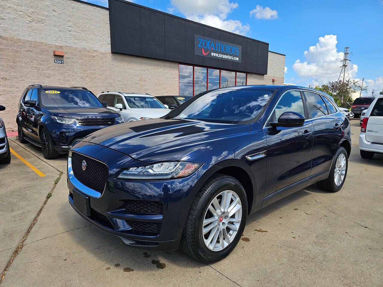 2017 JAGUAR F-Pace