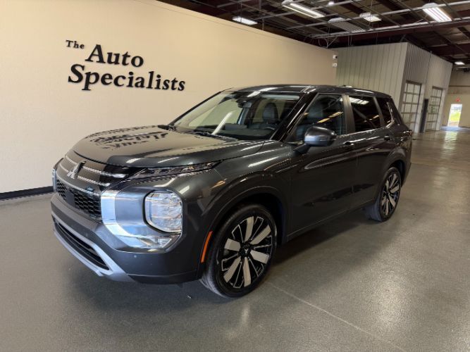2025 MITSUBISHI Outlander