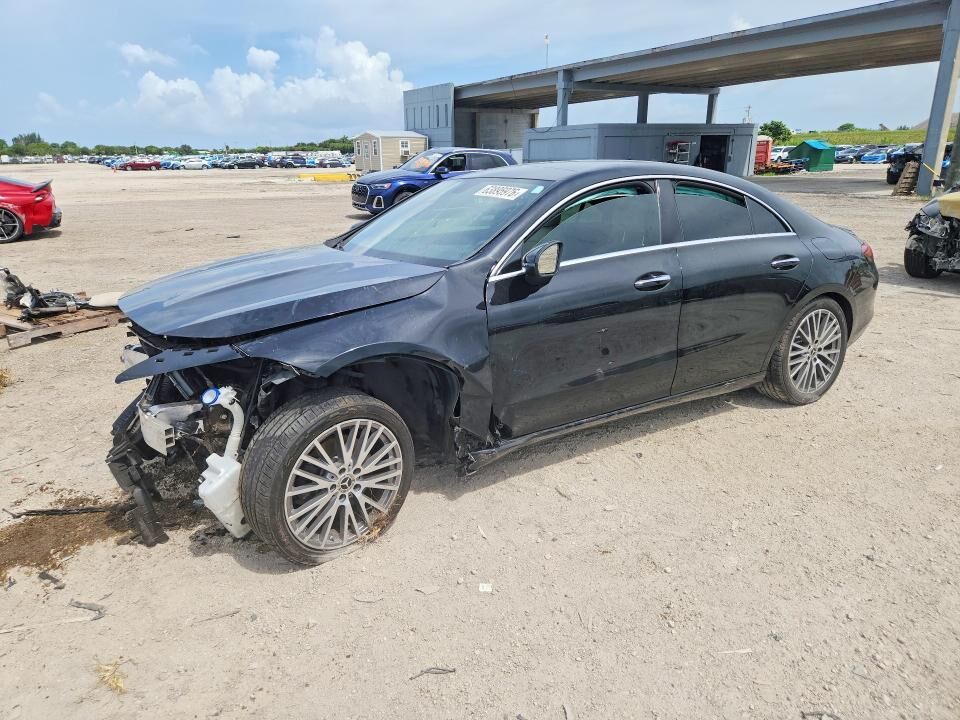 2023 MERCEDES-BENZ CLA-Class