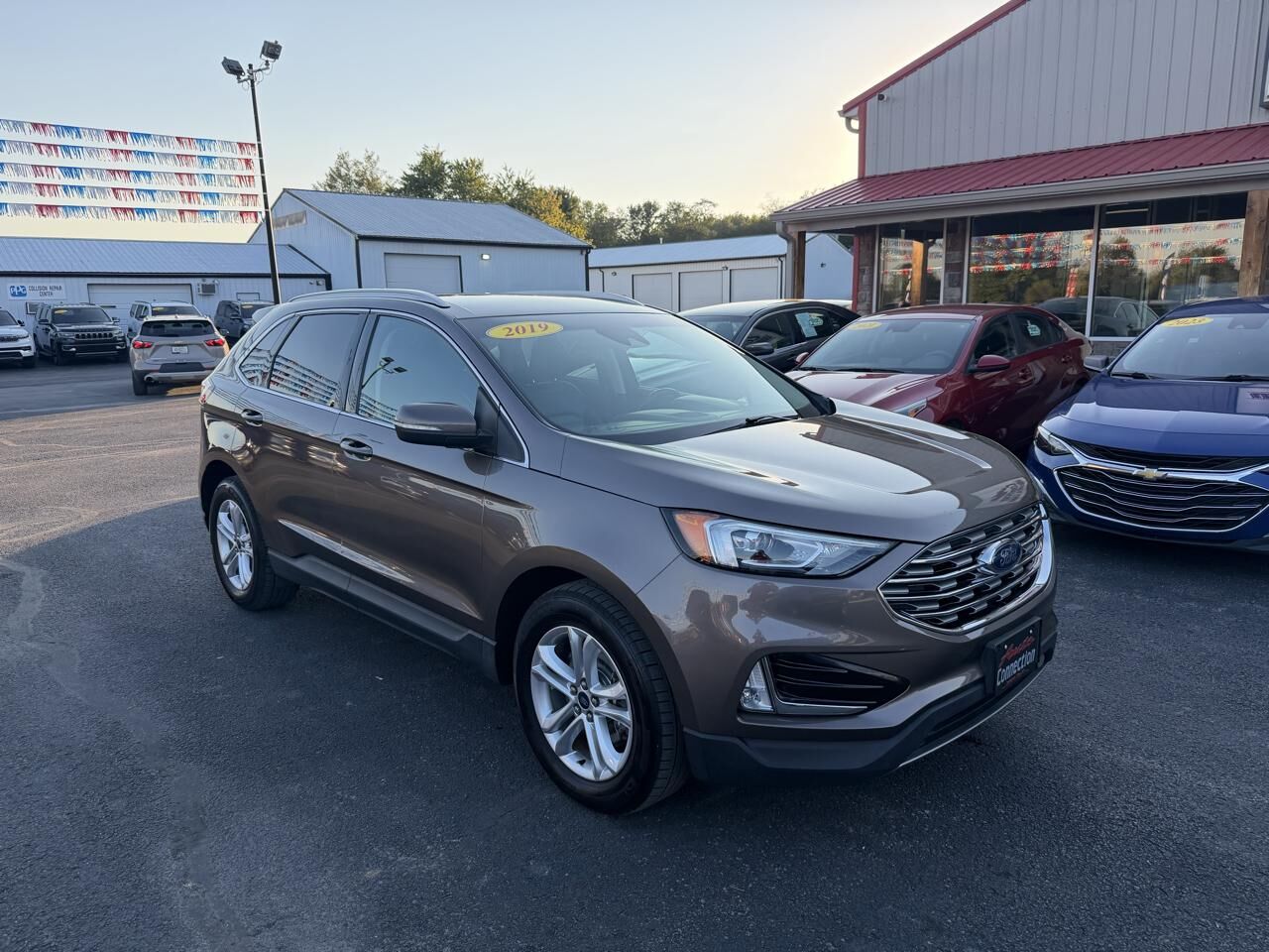 2019 FORD Edge