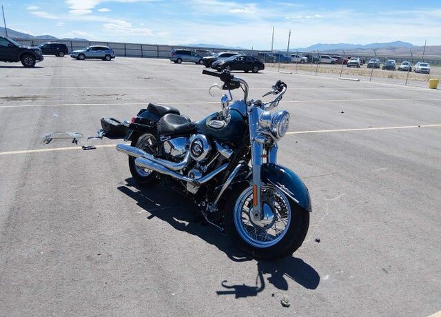 2021 HARLEY DAVIDSON FLHC / Heritage Classic