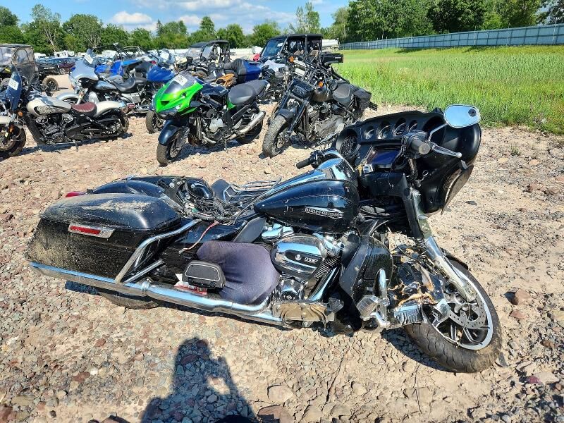 2019 HARLEY DAVIDSON FLHTCU / Electra Glide Ultra Classic