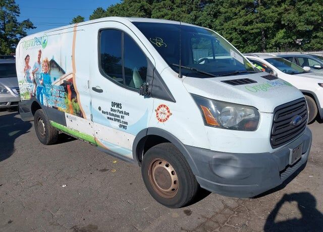 2015 FORD Transit