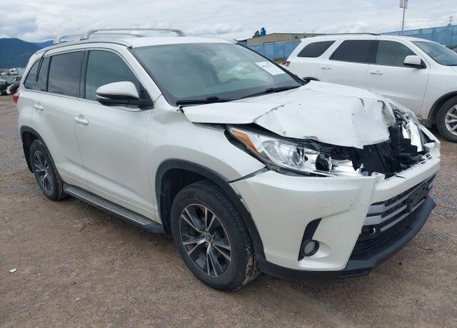 2018 TOYOTA Highlander