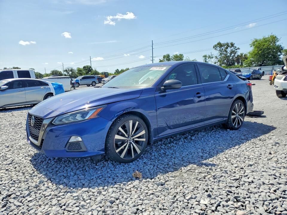 2022 NISSAN Altima