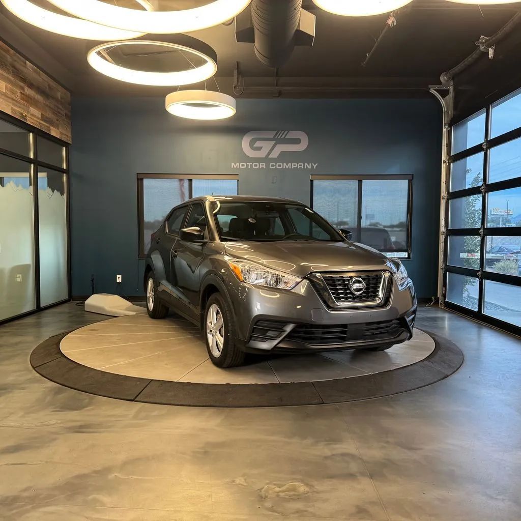 2020 NISSAN Kicks