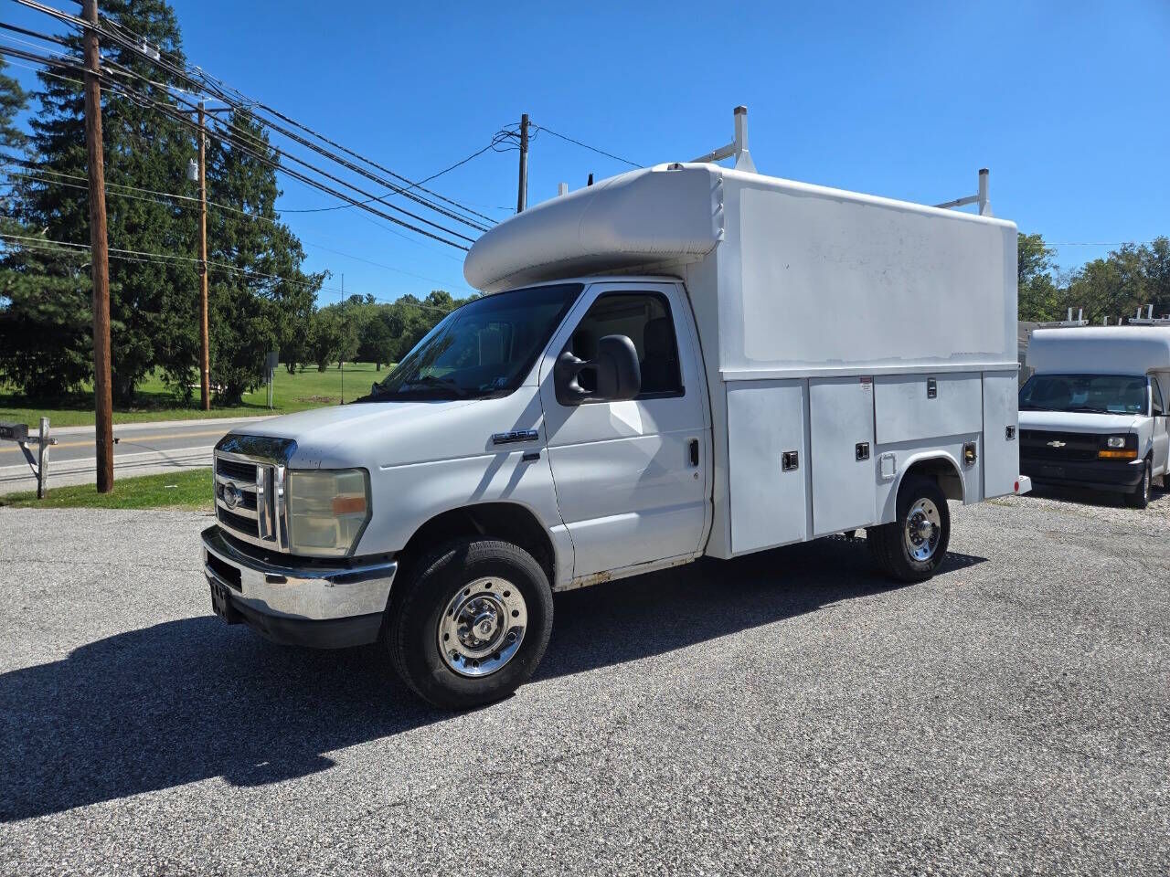 2010 FORD E-350