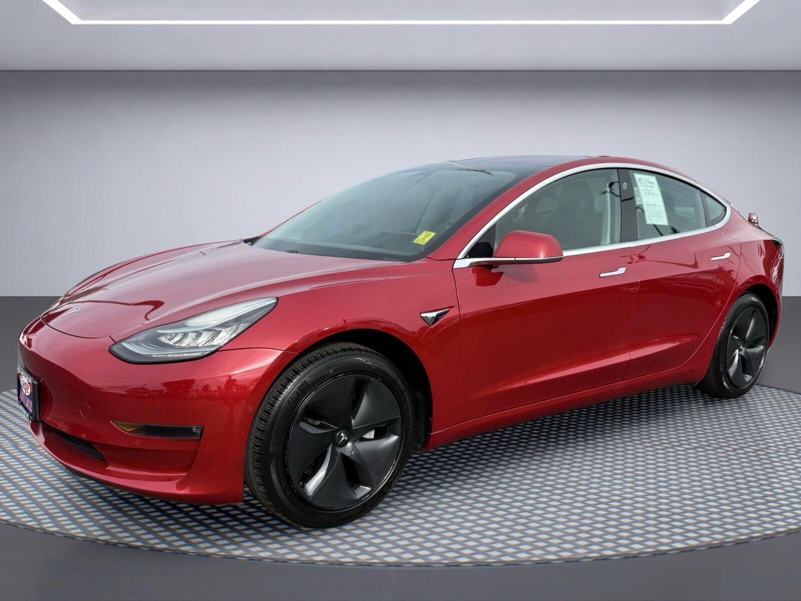 2018 TESLA Model 3