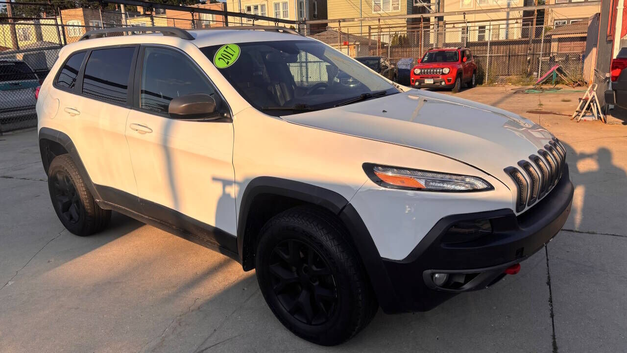 2017 JEEP Cherokee