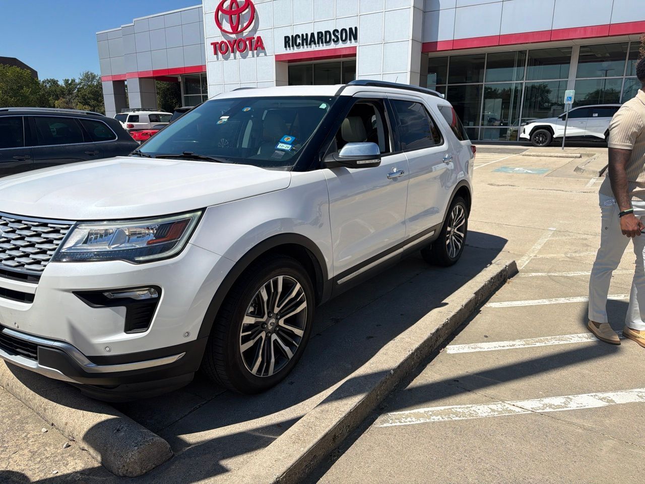 2018 FORD Explorer