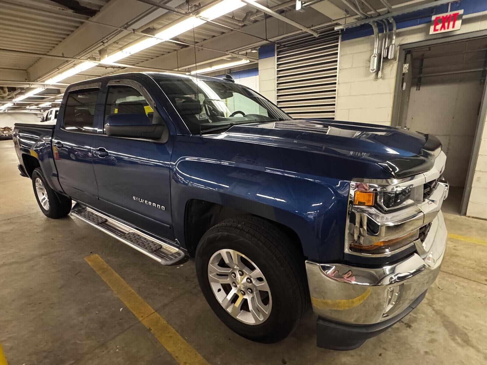 2018 CHEVROLET Silverado