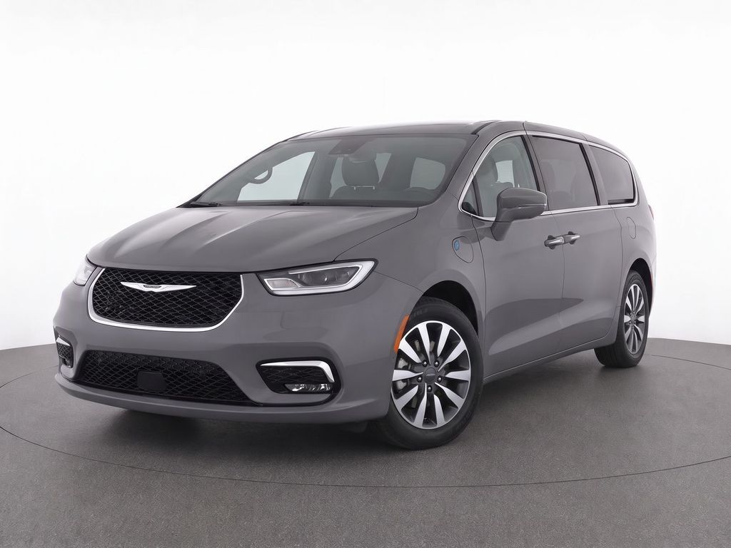 2022 CHRYSLER Pacifica