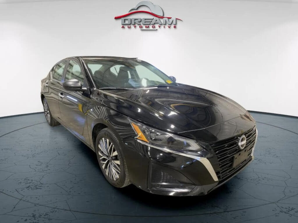 2025 NISSAN Altima