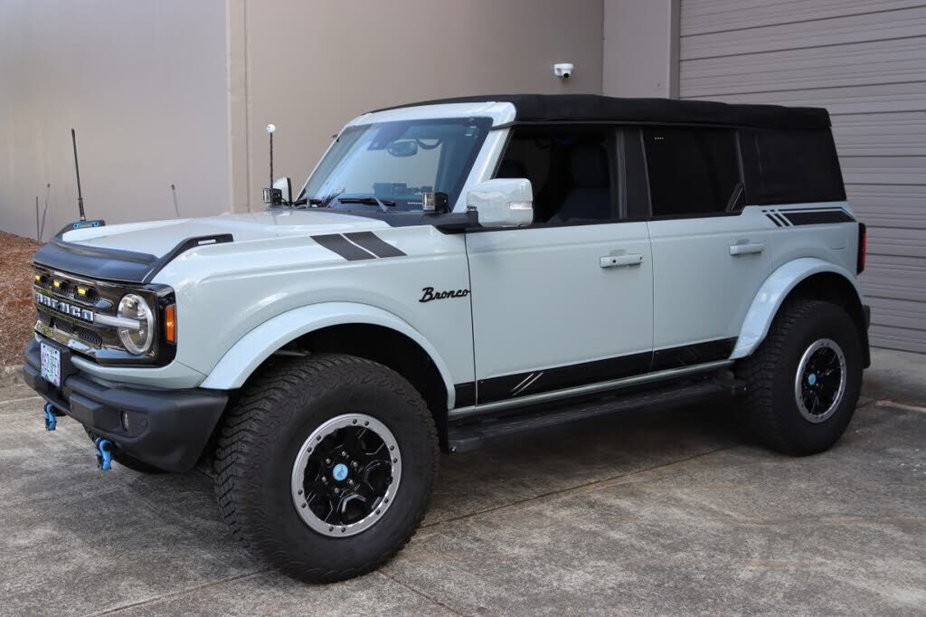 2022 FORD Bronco