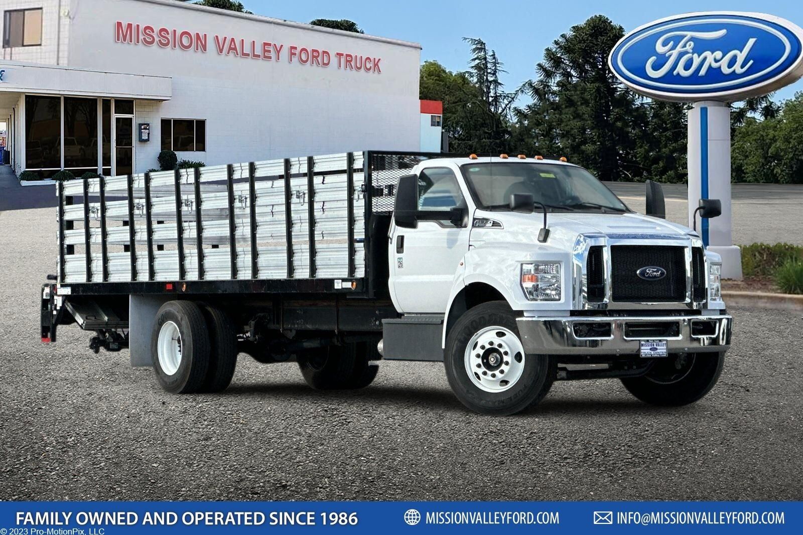 2025 FORD F-650