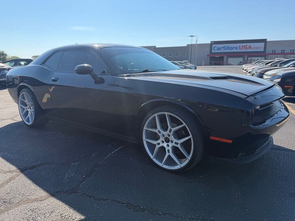 2019 DODGE Challenger