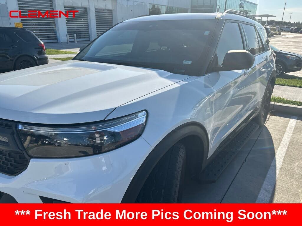 2022 FORD Explorer