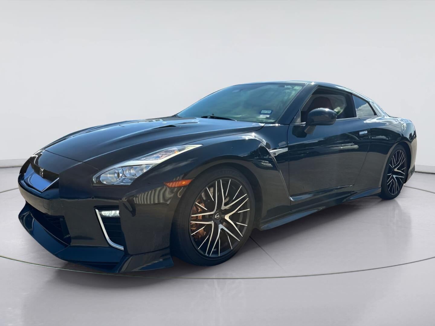 2020 NISSAN GT-R