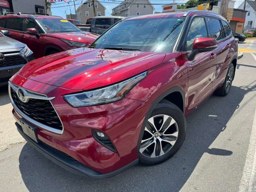 2020 TOYOTA Highlander