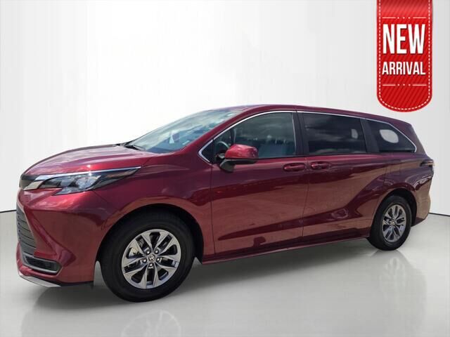 2025 TOYOTA Sienna