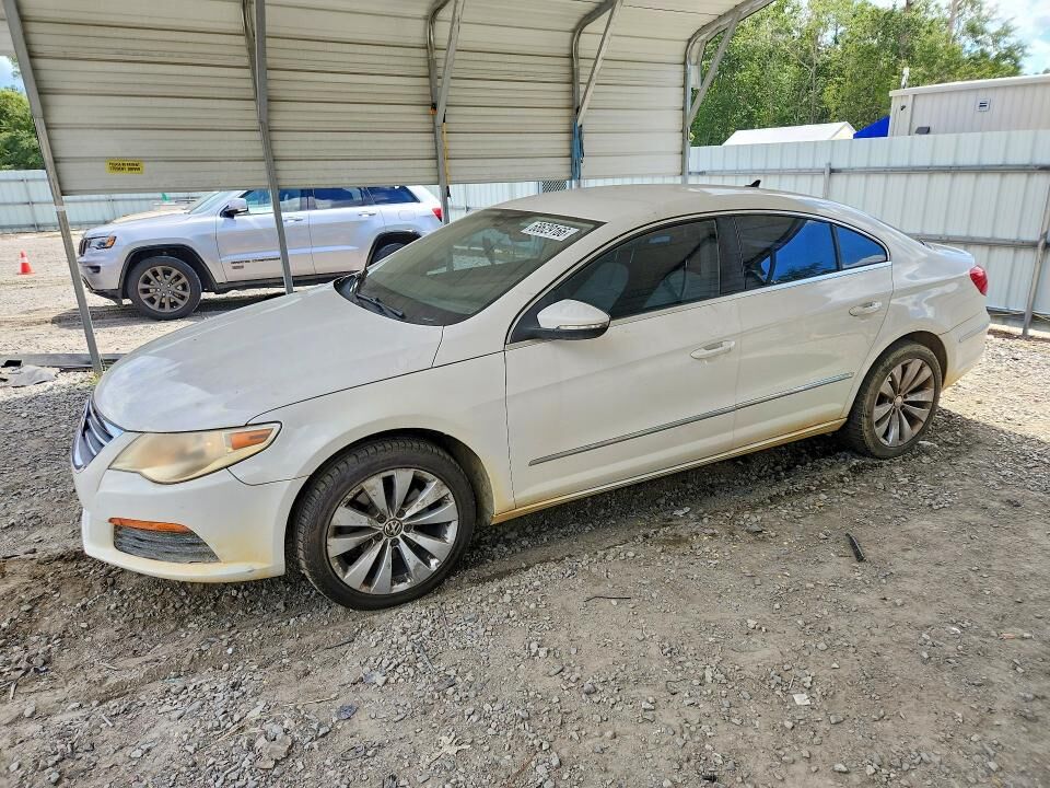 2011 VOLKSWAGEN Passat