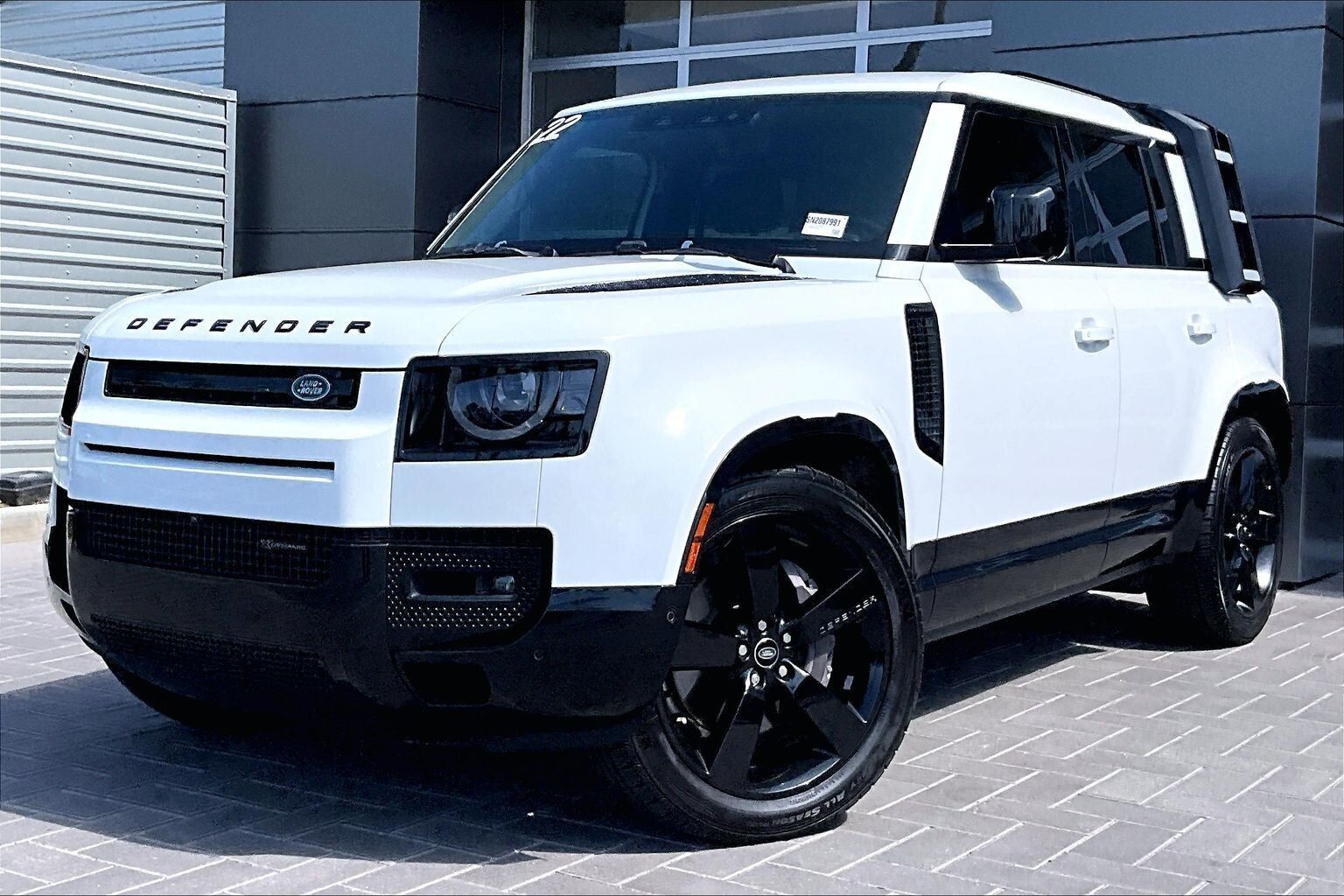 2022 LAND ROVER Defender