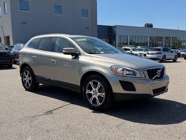 2011 VOLVO XC60