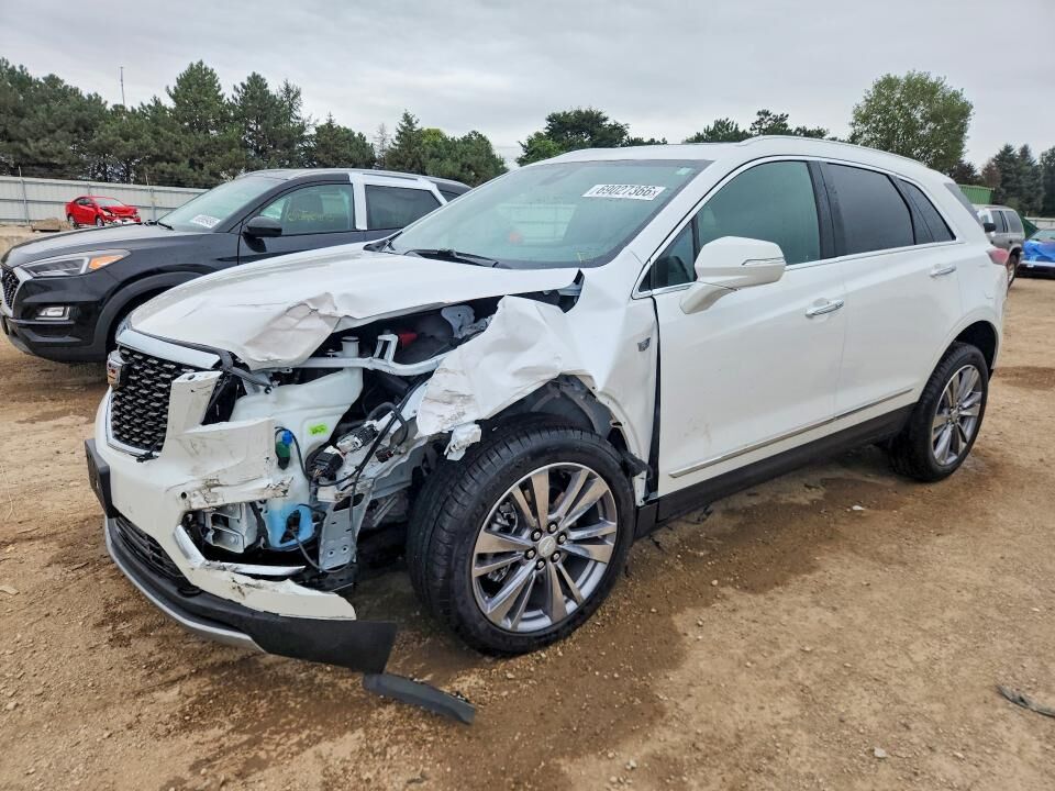 2025 CADILLAC XT5