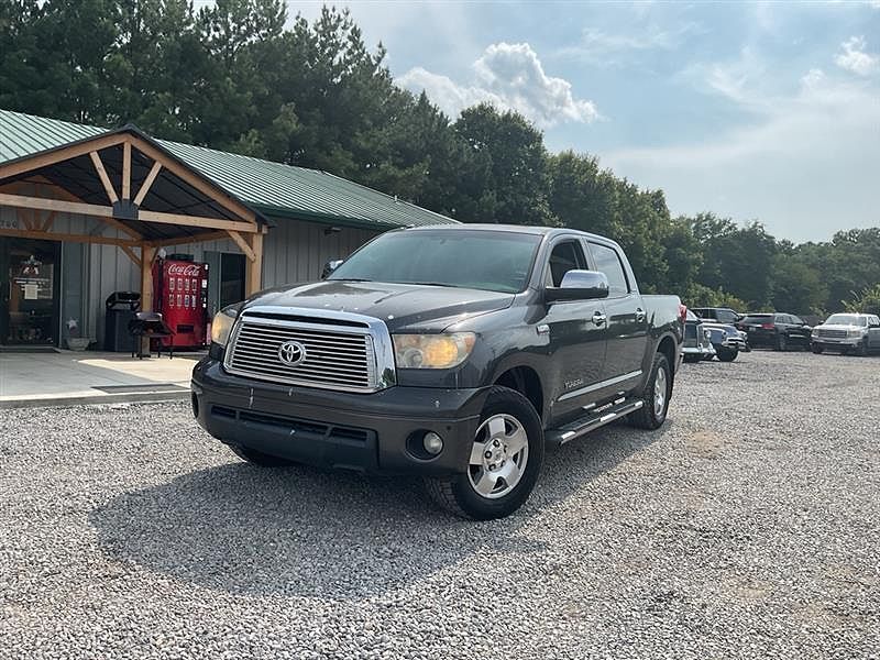2011 TOYOTA Tundra