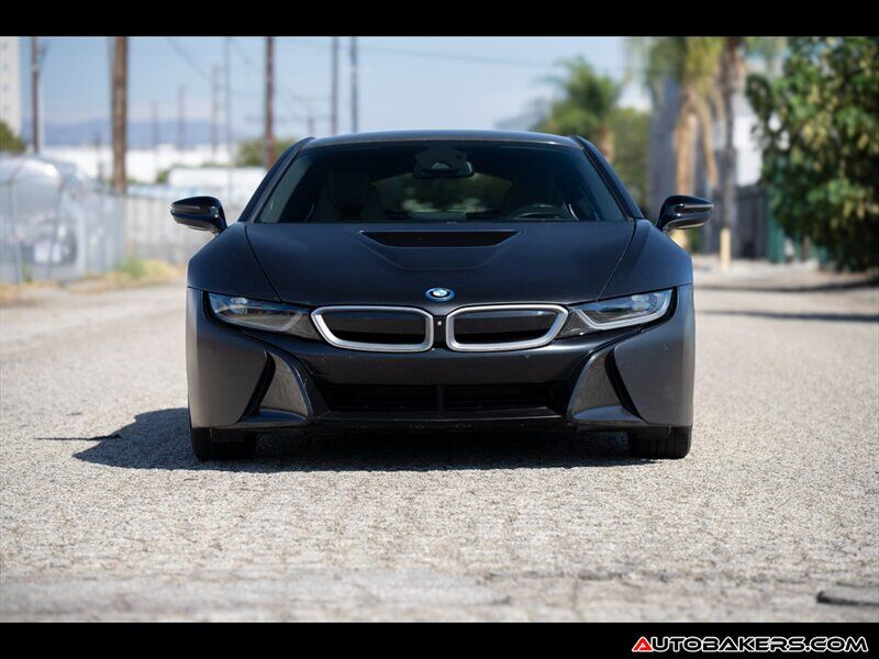 2017 BMW i8