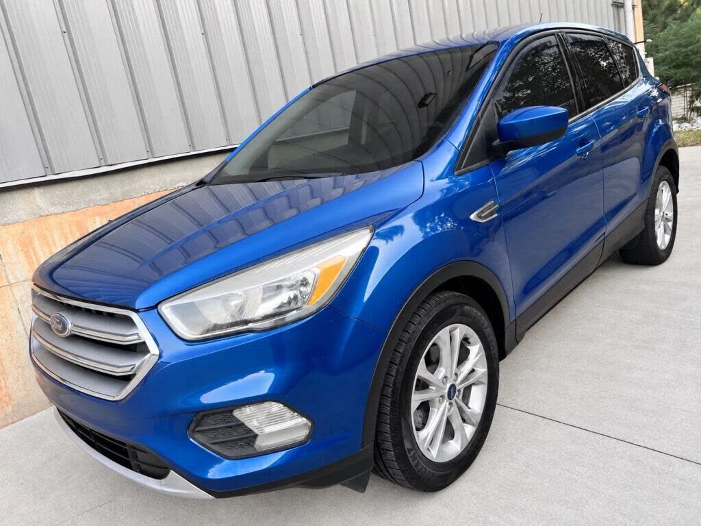 2017 FORD Escape