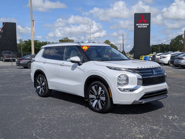 2025 MITSUBISHI Outlander
