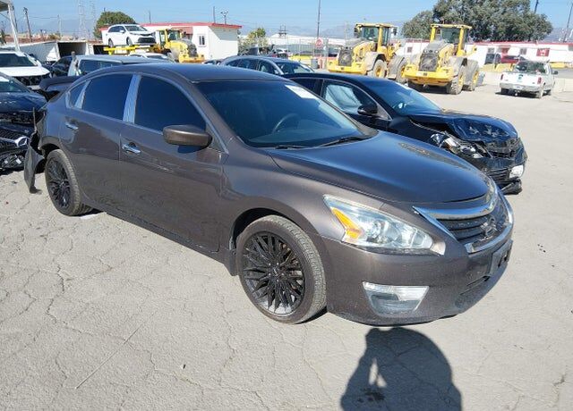 2015 NISSAN Altima