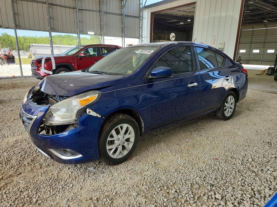 2018 NISSAN Versa