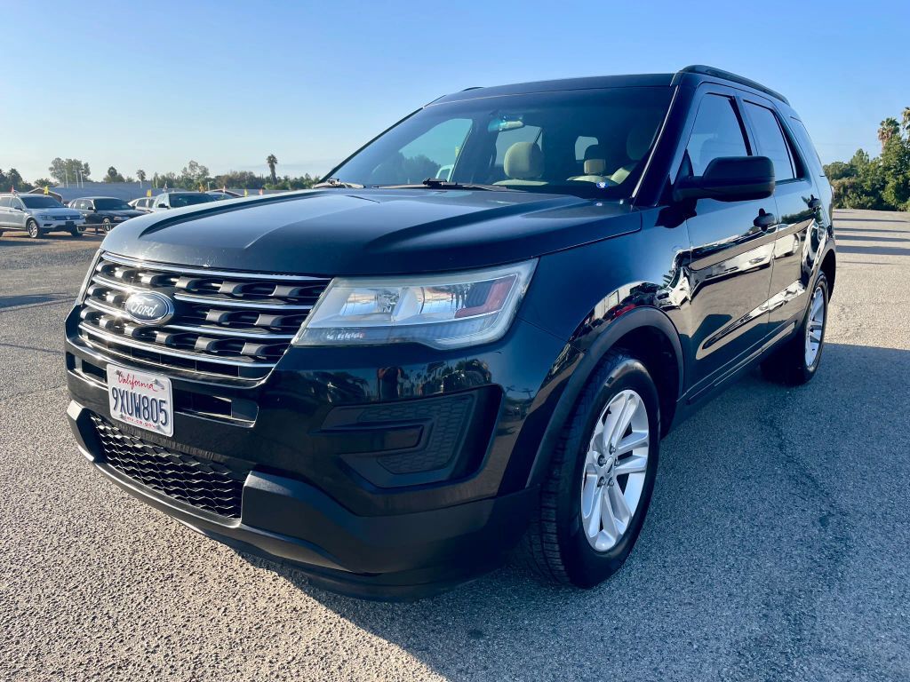 2017 FORD Explorer