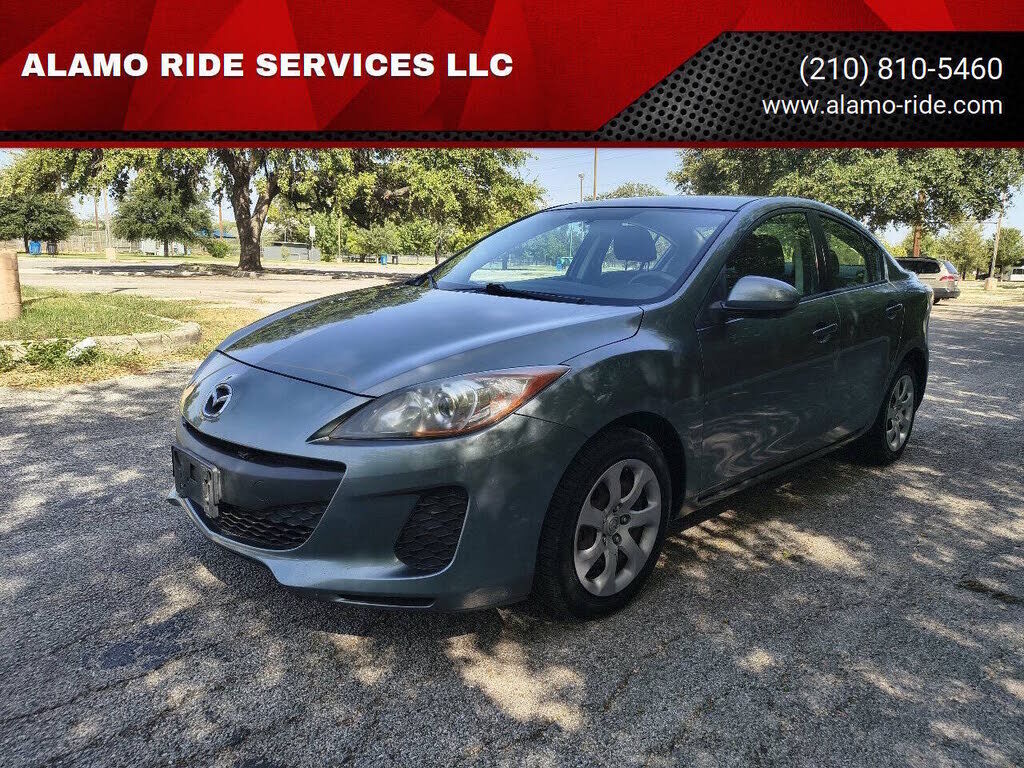 2013 MAZDA Mazda3
