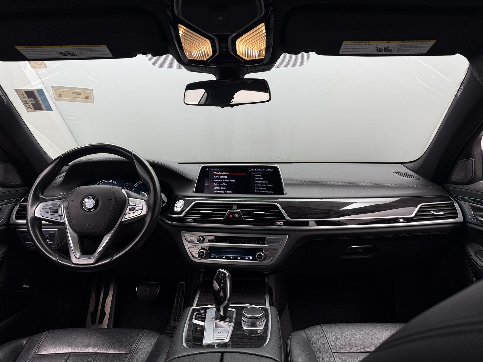2019 BMW 740i