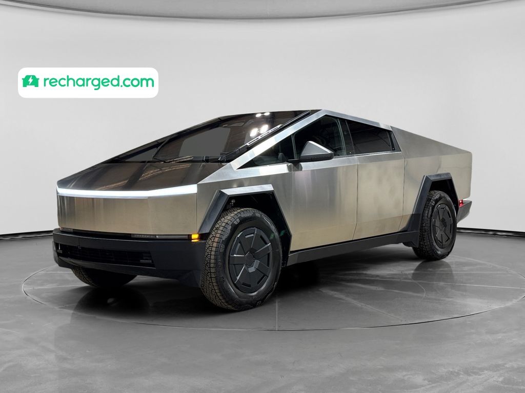 2025 TESLA Cybertruck