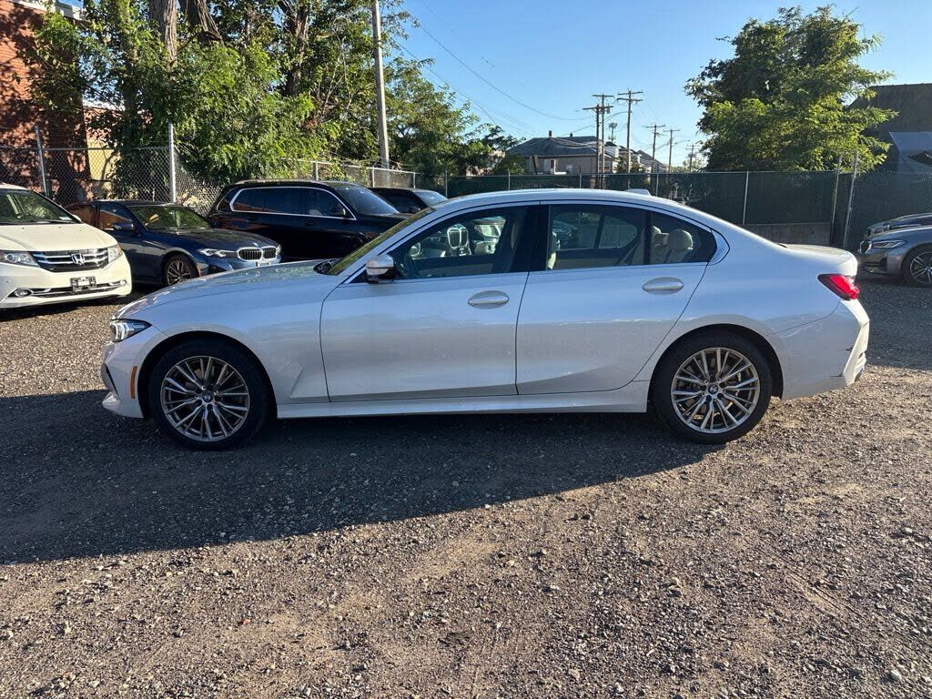 2024 BMW 330i