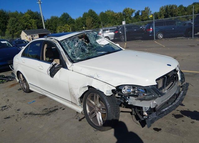 2012 MERCEDES-BENZ C-Class
