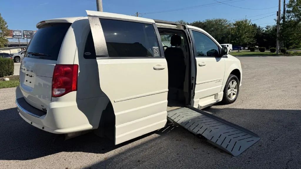 2012 DODGE Grand Caravan