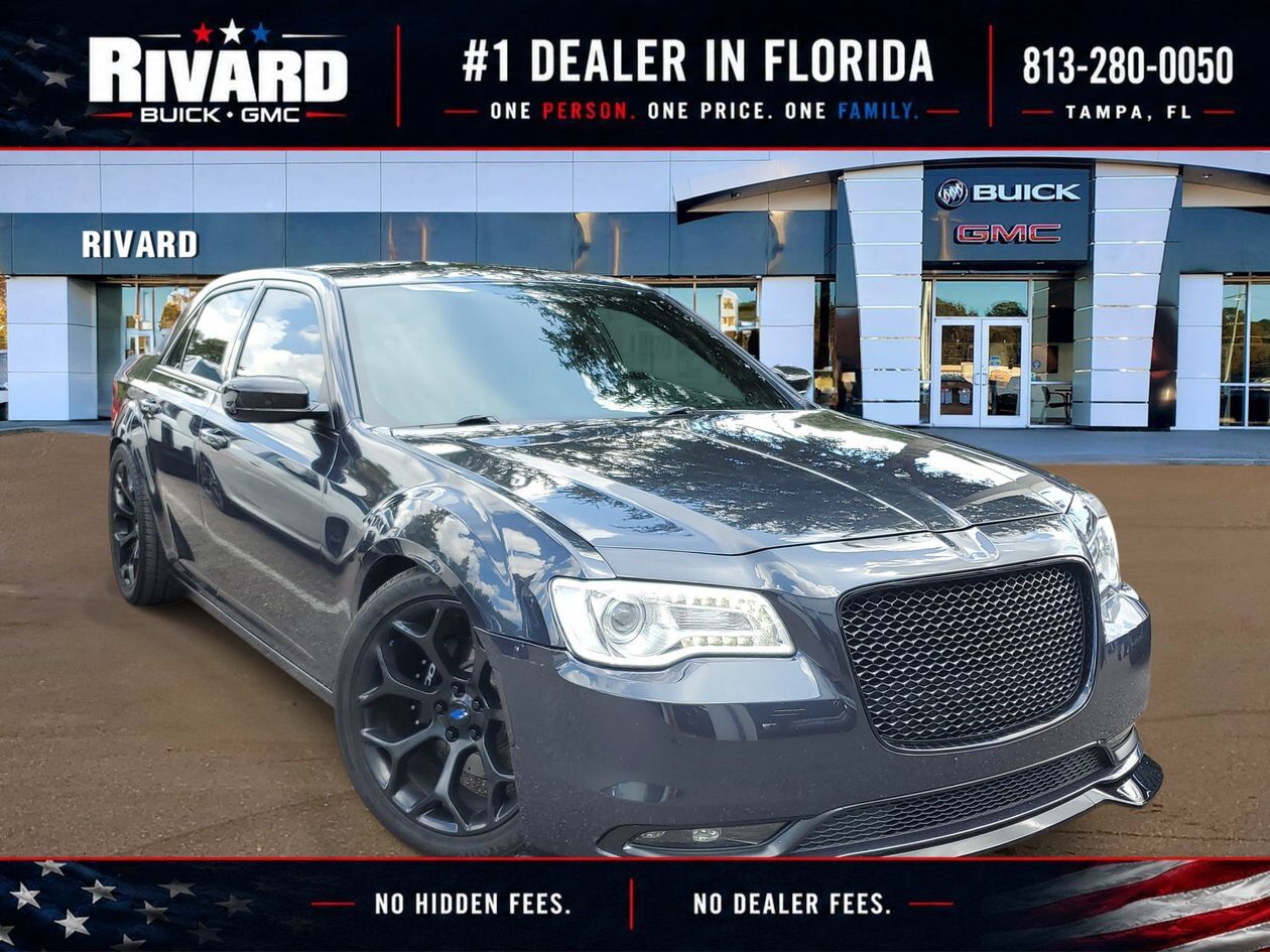 2019 CHRYSLER 300