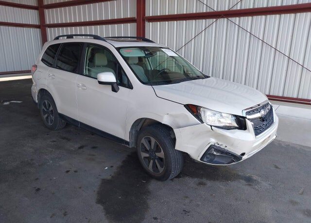 2017 SUBARU Forester